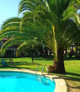 Santa Cruz Hotel | La Perla Hotel