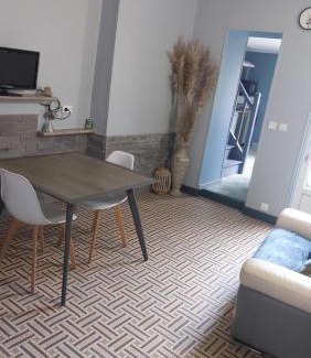 Auxi-le-Chateau House | La petite auxiloise