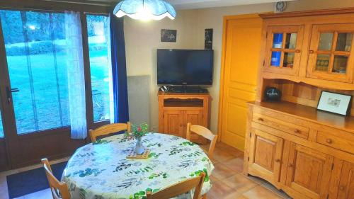 Cassaignes House | La petite maison dans la prairie