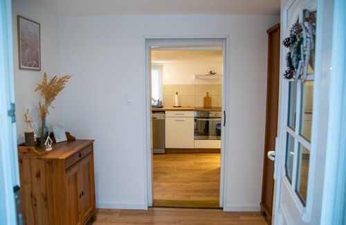 Rott House | La Petite Maison de La Petite Vallée