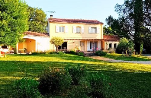 Lempaut Bed & Breakfast | La petite maison de Valérie proche château de la Rode, du Domaine de Flore et du Lac Saint Ferréol