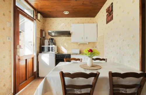 Monthault Apartment | La petite maison