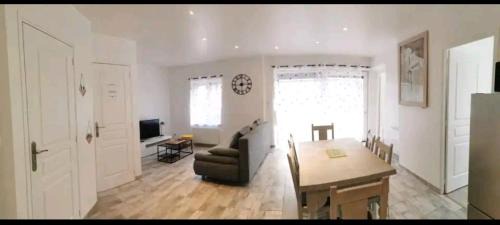 Montherme House | La petite maison