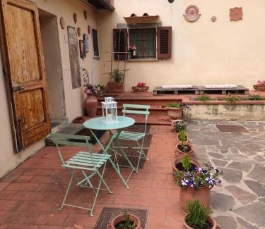 Calenzano House | La petite suite