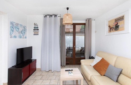 Brionne Apartment | La Petite Terrasse - Appartement spacieux