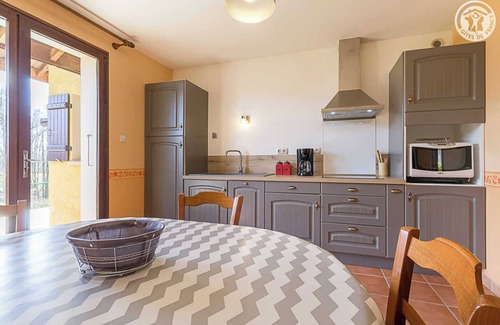 Clery House | LA PLANTAZ - CLERY - Gîte