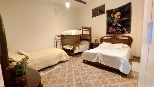 Tarija House | La Pradera, Casa de Campo Privada para 2-14 Personas