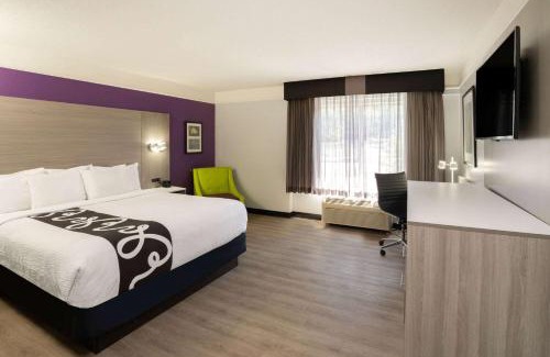 Hoover Hotel | La Quinta by Wyndham Birmingham Hoover