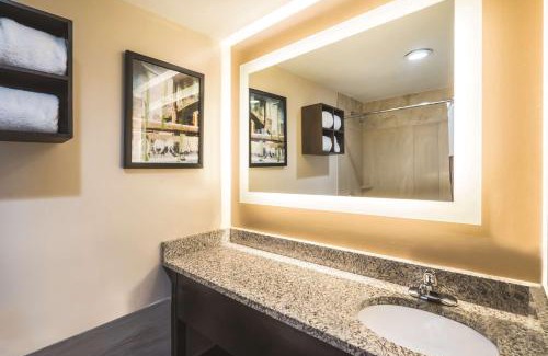 Gowanus Hotel | La Quinta by Wyndham Brooklyn Downtown