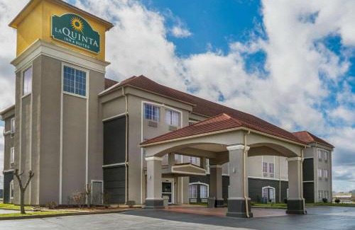 Canton Hotel | La Quinta by Wyndham Canton MS