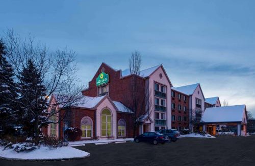 Macedonia Hotel | La Quinta by Wyndham Cleveland Macedonia