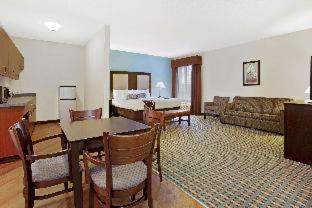 Pawcatuck Hotel | La Quinta by Wyndham Stonington-Mystic Area