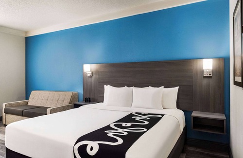 Round Rock Hotel | La Quinta Inn & Suites by Wyndham Round Rock North