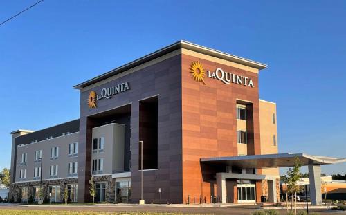 Parker Hotel | La Quinta Inn & Suites by Wyndham Denver Parker