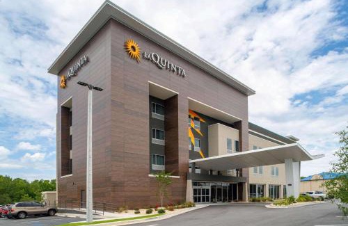 Tifton Hotel | La Quinta Inn & Suites by Wyndham Tifton