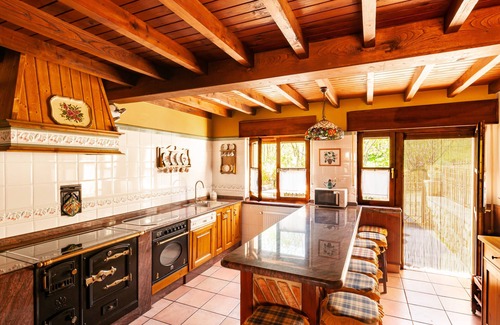 Inguanzo Cottage | La Regoria Rural House (Inguanzo de Cabrales, Asturias)
