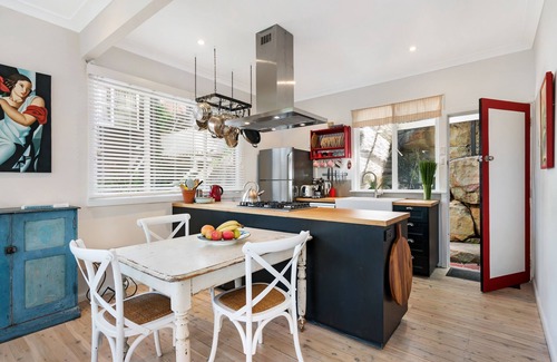 Bar Point Cottage | LA RIVERAINE Luxury Cottage for Two, Heated Pool/Spa & a Boathouse on the Water
