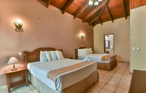 San Antonio de Belen Hotel | La Riviera Hotel