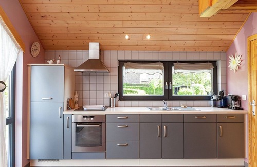 Marcouray House | La Roche Cozy Forest Escape