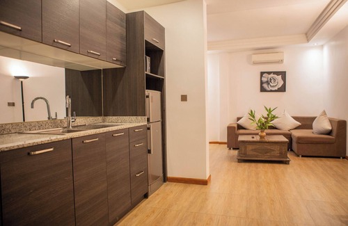 Chamkar Mon Hotel | La Rose Suites