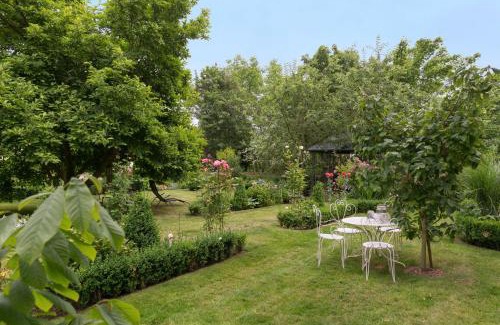 Wittlich House | La Roseraie