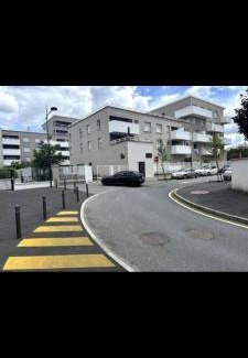 Meaux Apartment | La Royauté à 22 min de Disneyland et Center parcs
