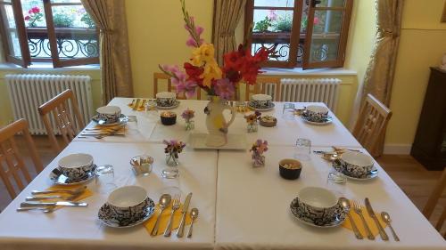 Segur-le-Chateau Bed & Breakfast | La Ruche Chambres d'hôtes