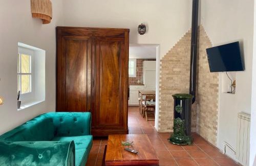 Mejannes-les-Ales Bed & Breakfast | La Serre Des Mourgues