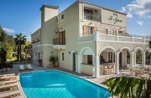 Mousata Hotel | La Signora Hotel
