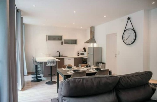 Charleville-Mezieres Apartment | La Suite Alsace - Tout Confort