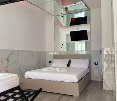 Naples Apartment | La suite del bosco
