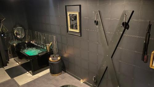 Maing Bed & Breakfast | La Suite Maléfik