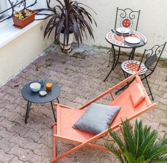 Orsay Apartment | LA TERRASSE - FIBRE - PARKING GRATUIT - Proche écoles et entreprises