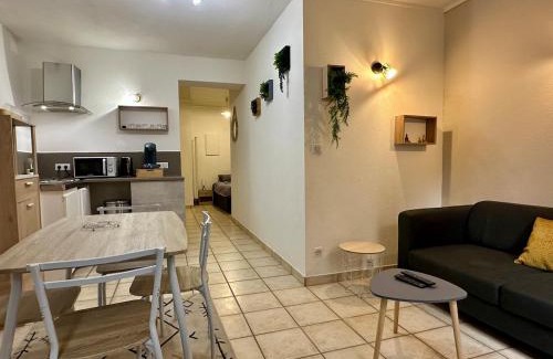 La Celle-sous-Gouzon Apartment | La terrasse de Grangevieille