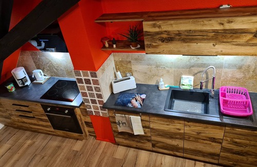 Thann Apartment | LA THANNOPEE - A charming home for backpackers