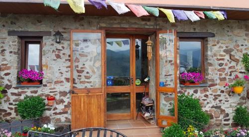 El Acebo de San Miguel Bed & Breakfast | La Trucha del Arco Iris