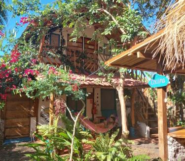 Balgue Hostel | La Urraca Loca Hostel