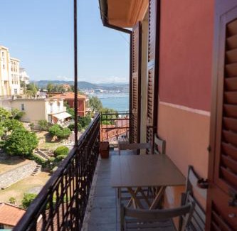 Fezzano Apartment | La Venere Suite