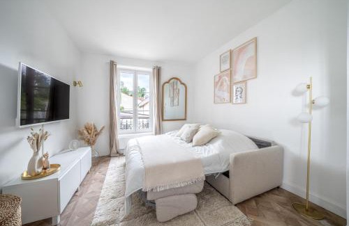 Chantiers Apartment | La Versaillaise Bucolique - Stationnement privatif - Proche Gare Chantiers