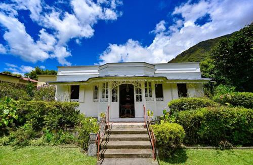 Hell-Bourg Villa | La Villa Blanche, Hell-Bourg