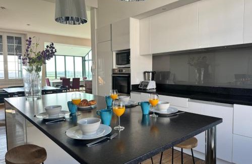 Thouars Villa | La Villa Camille - vue sur le Thouet BY PRIMO CONCIERGERIE