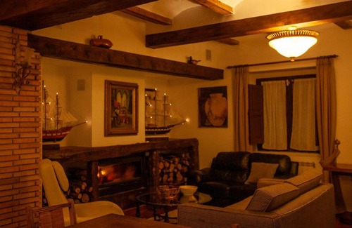 Olmedilla de Alarcon House | La Villa del Pantano