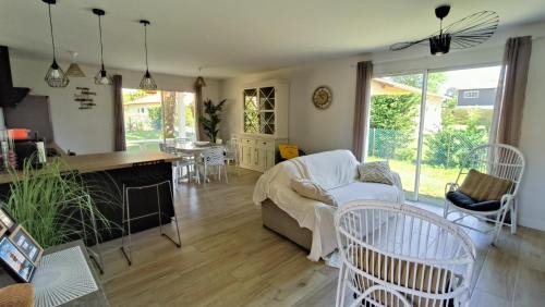 Andernos-les-Bains House | La Villa des Verdiers standing 6 personnes