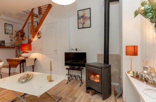 Viviers-du-Lac House | La Villa