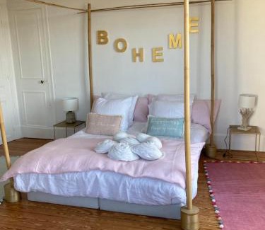 Lavacourt Bed & Breakfast | La Villa Lauvray