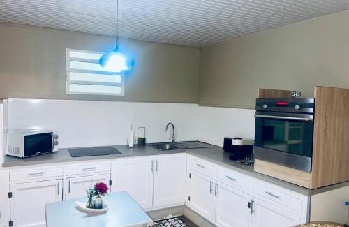 Saint-Pierre House | La Villa Néoma