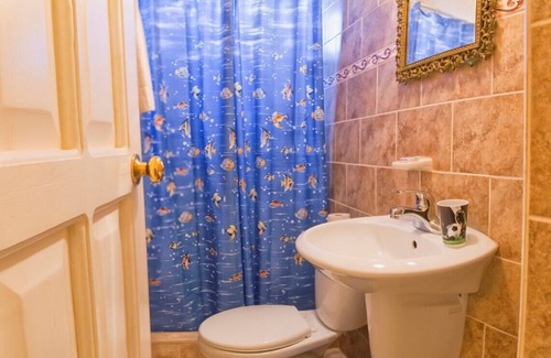 Municipality of Diez de Octubre Bed & Breakfast | La Villa Teresa