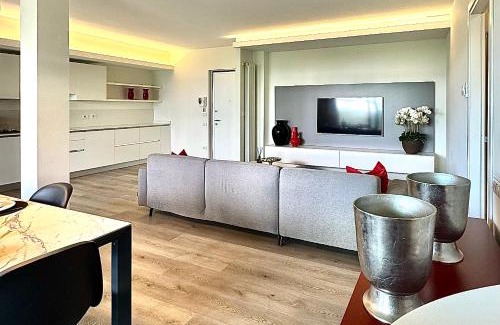 Sarnico Apartment | La Vita LakeView - Garden & Pool