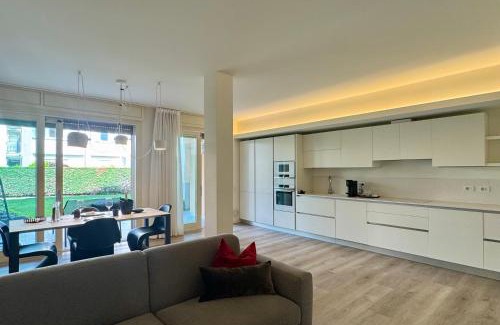 Sarnico Apartment | La Vita LakeView - Garden & Pool