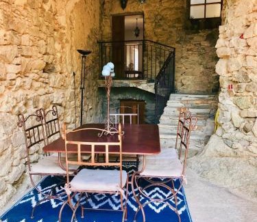 Lama House | LA VOUTE